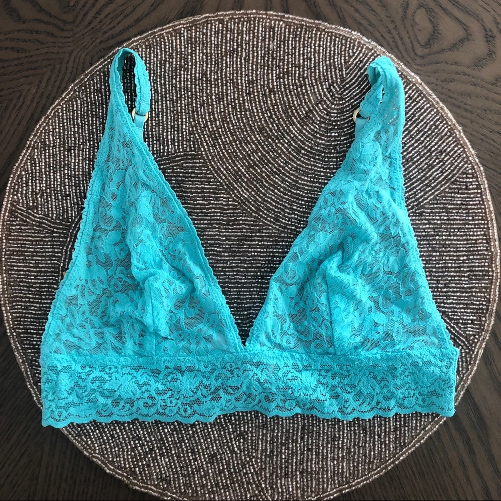 VICTORIA’S SECRET Bralette